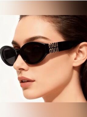 Nordstrom Black Oval Logo-Trim Sunglasses